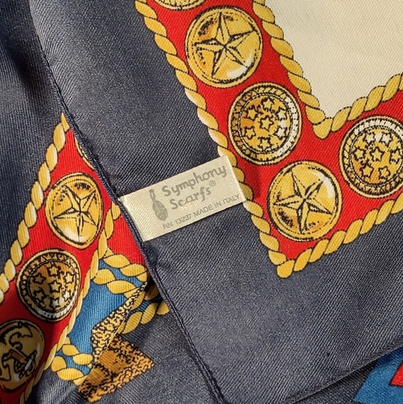 Symphony Scarfs Made In Italy 100% Polyester Microfiber Scarf 34" X 34" - Picture 5 of 7